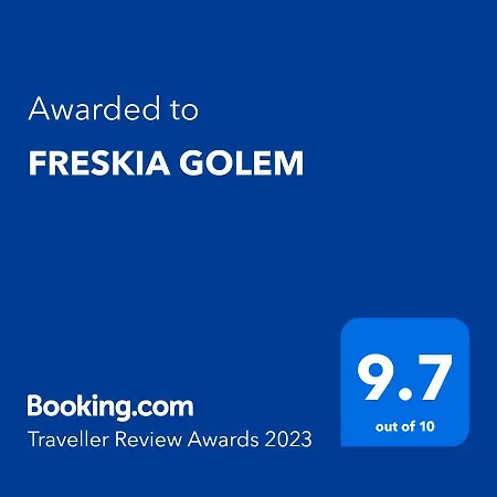 Freskia Appartement Golem (Tirana)
